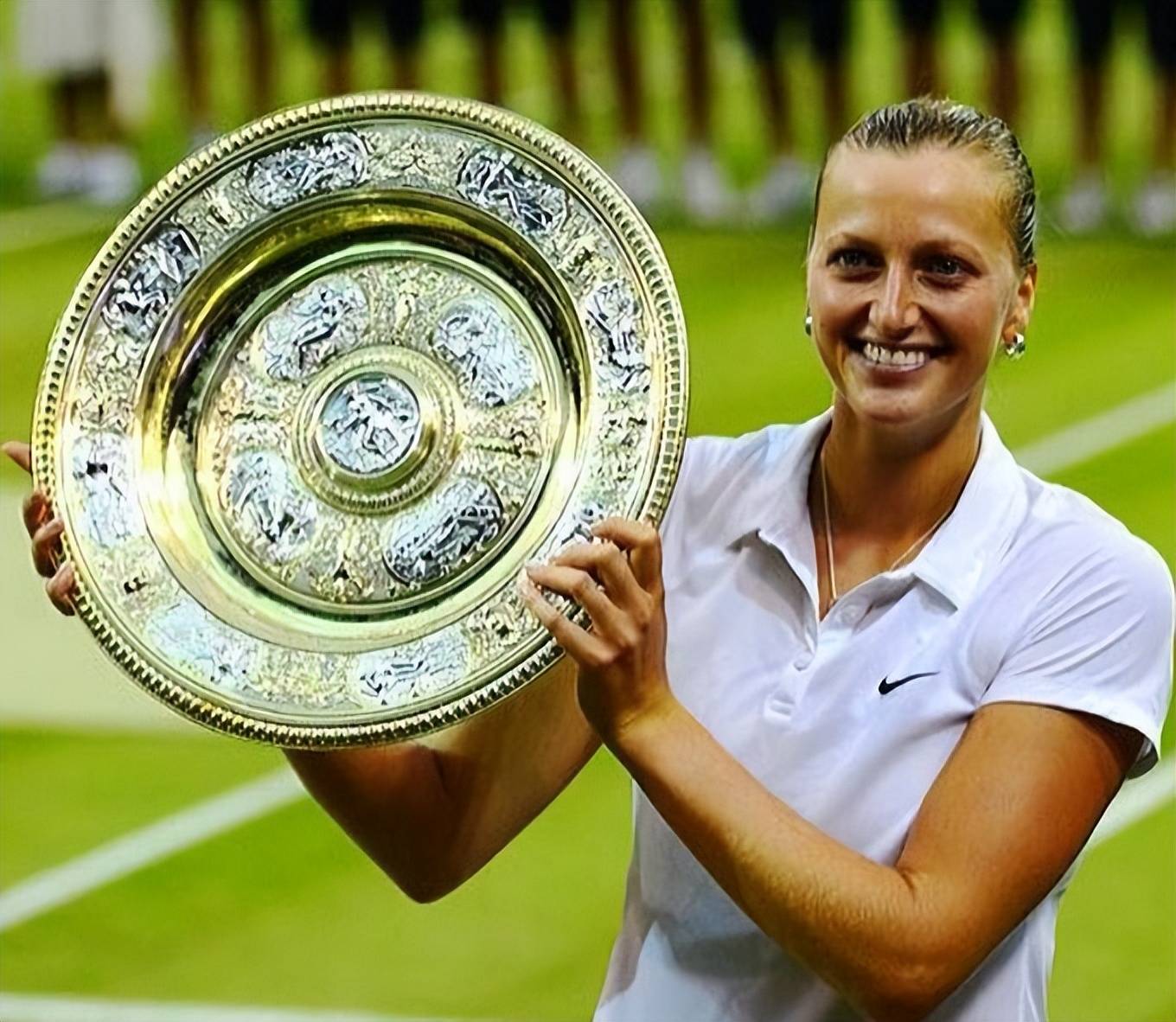  勇士引发争议！，科维托娃官方宣布表现优异新规赛场气氛高涨