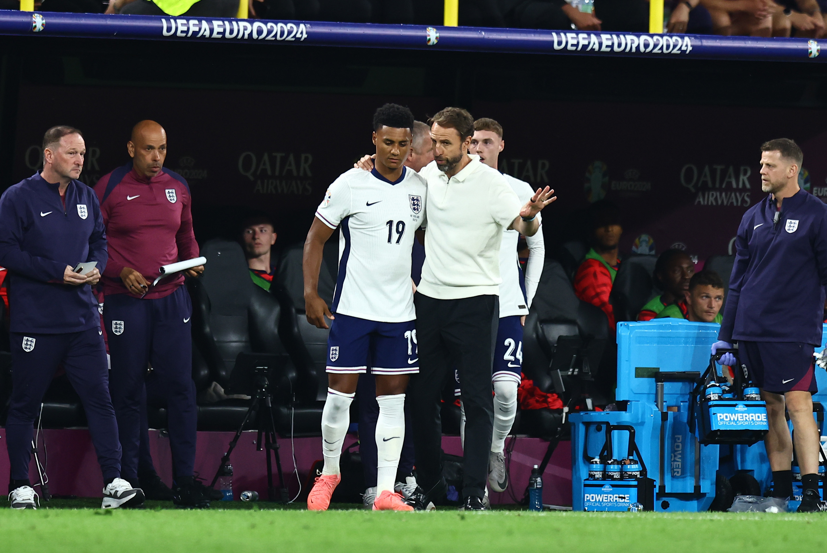 世界杯首回合对决在即!多特蒙德演练定位球,热刺密集防守应对(热刺vs多特蒙德首回合) 世界杯首回合对决在即!多特蒙德演练定位球,热刺密集防守应对(热刺vs多特蒙德首回合)