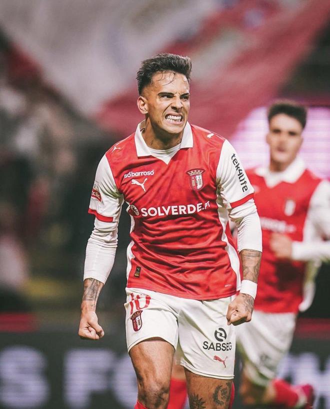 海星体育-温网决赛对决在即！山东泰山演练定位球，本菲卡密集防守应对的简单介绍